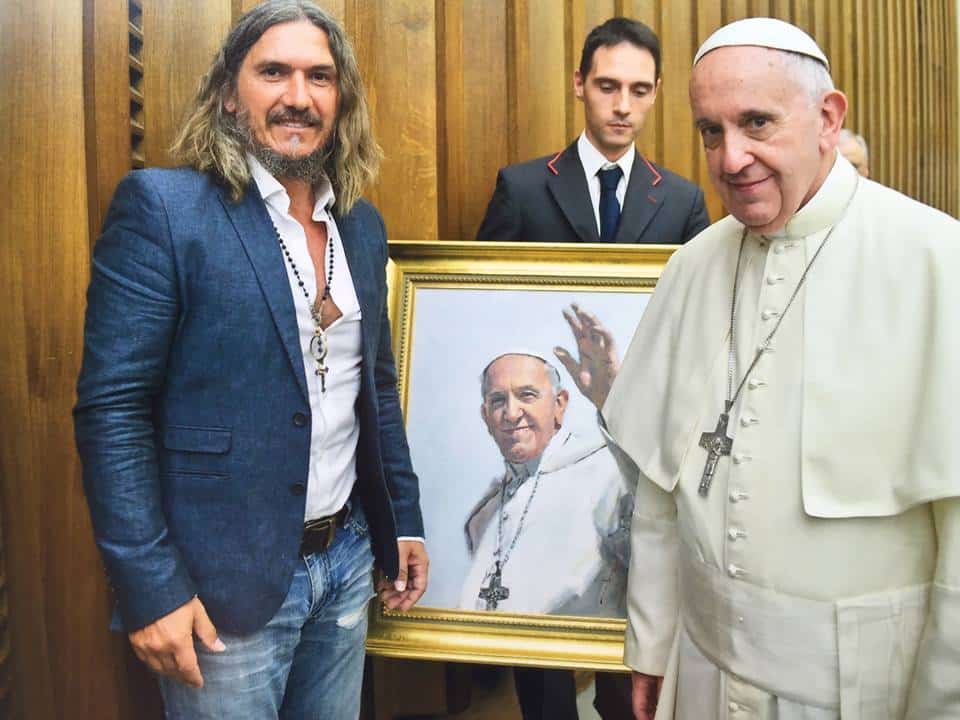 Fabian Perez with Pope Francesco