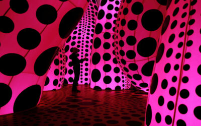 2021 Fall Issue | ArtTour International Yayoi Kusama Made Infinity Feel Personal