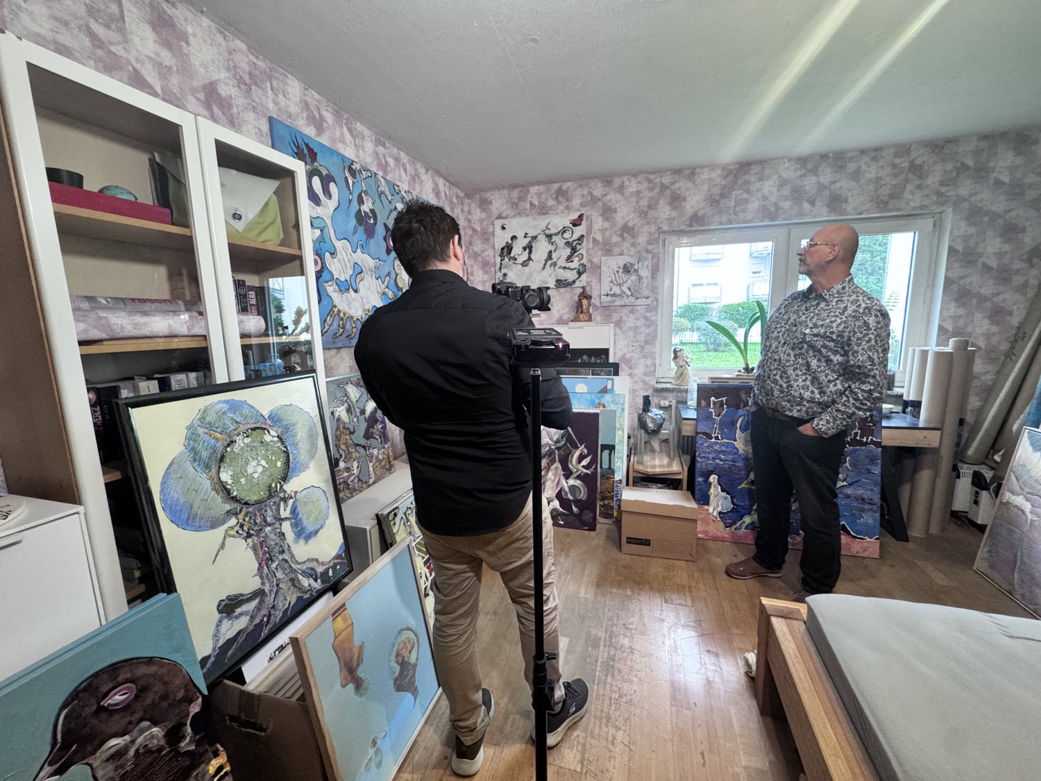 An ArtistOnTheGo crew filming an artist on location
