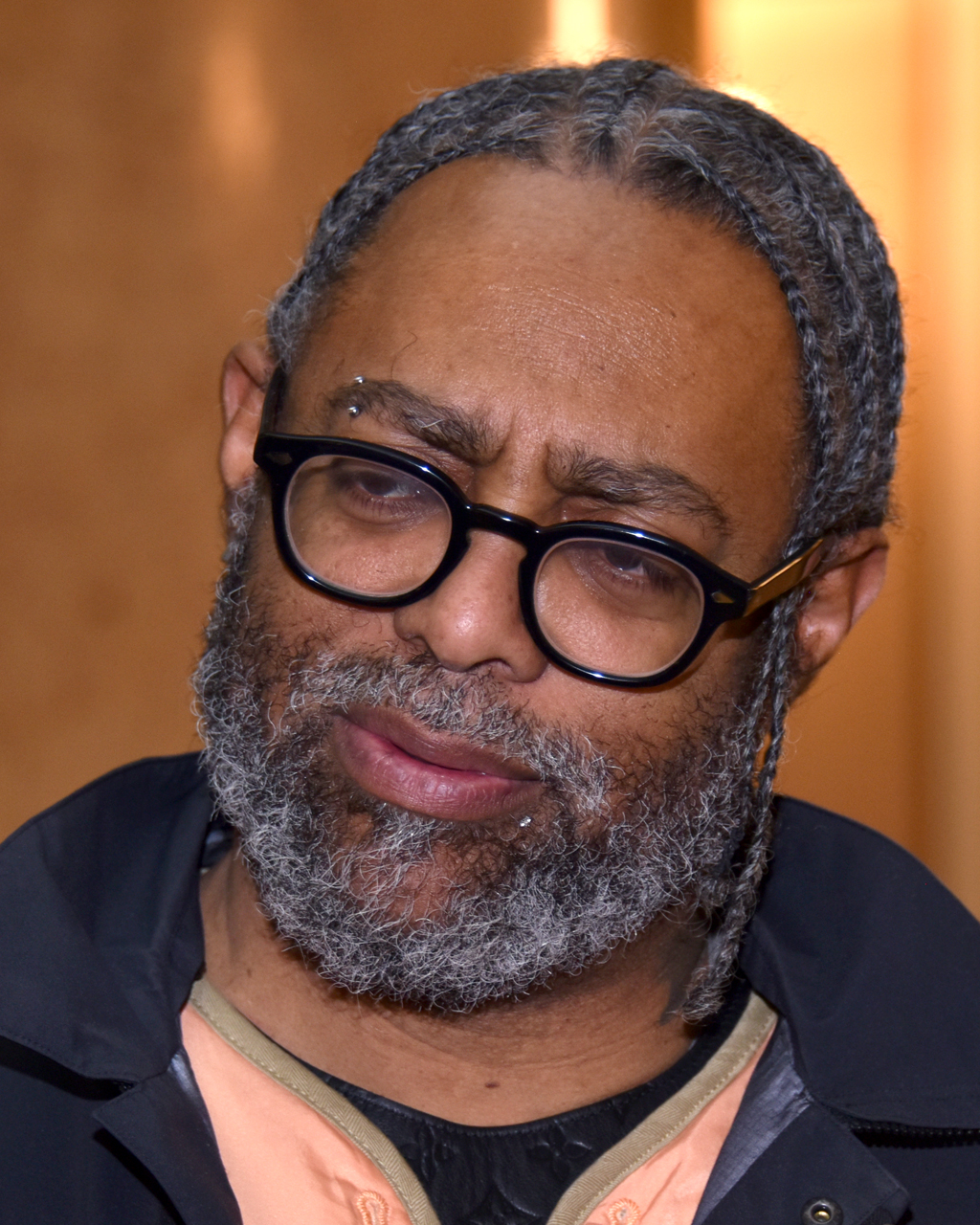 Field: featured image Portrait of artist and filmmaker Arthur Jafa speaking in Prague in 2019